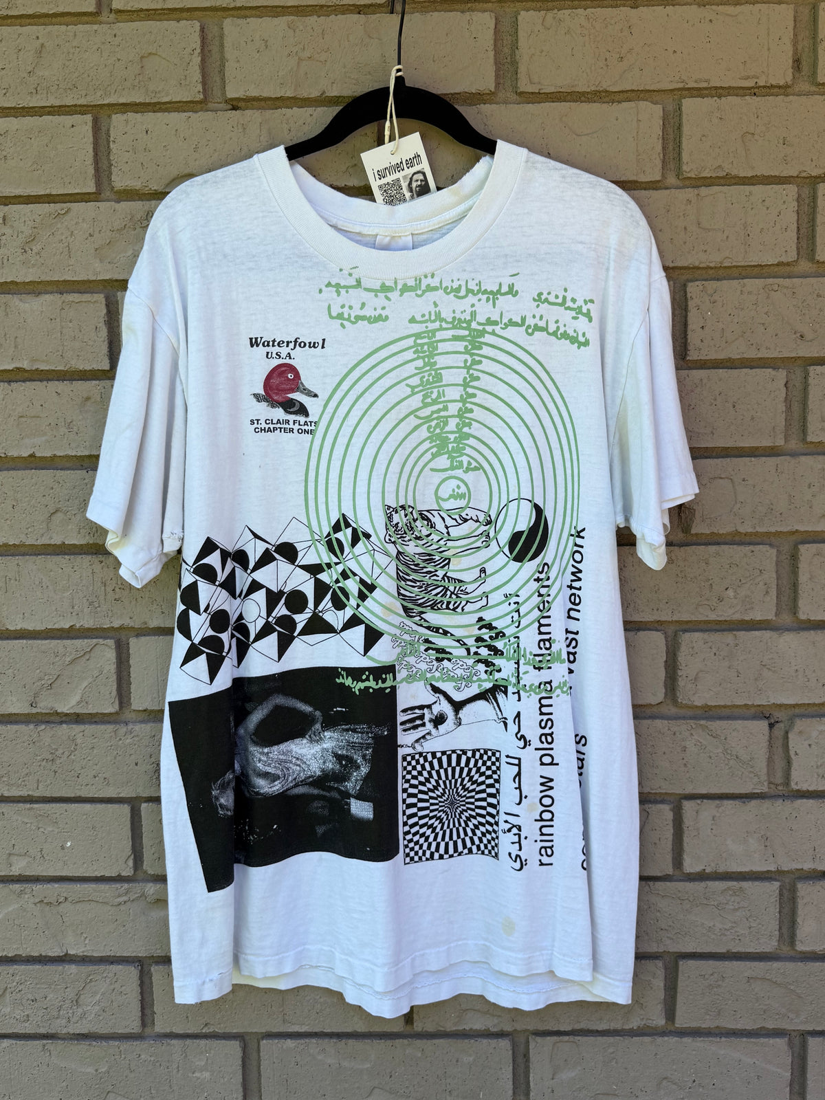 waterfowl thrashed tee