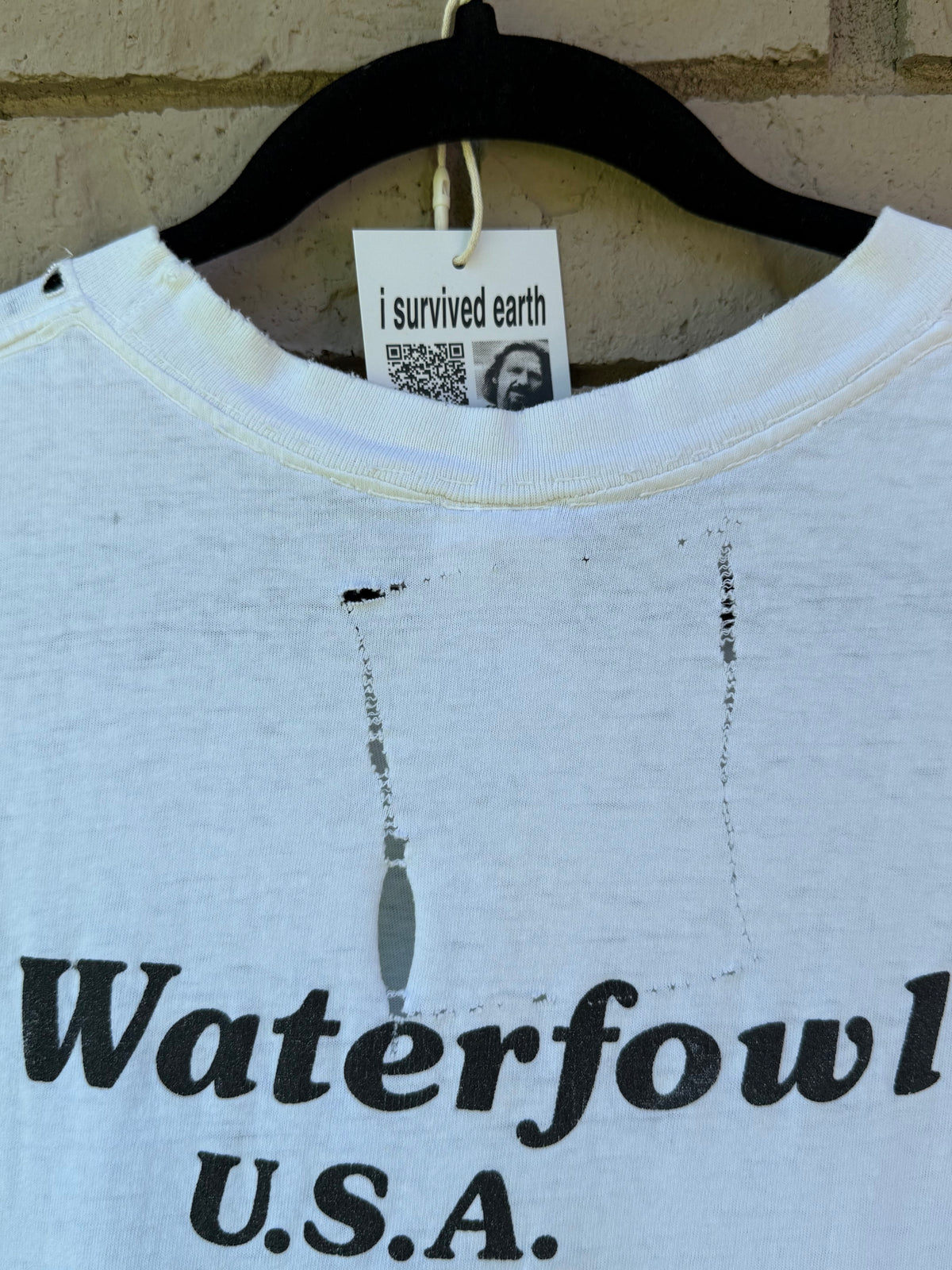 waterfowl thrashed tee